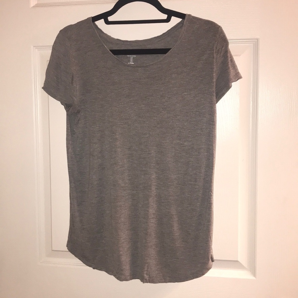 Light gray Gap t-shirt